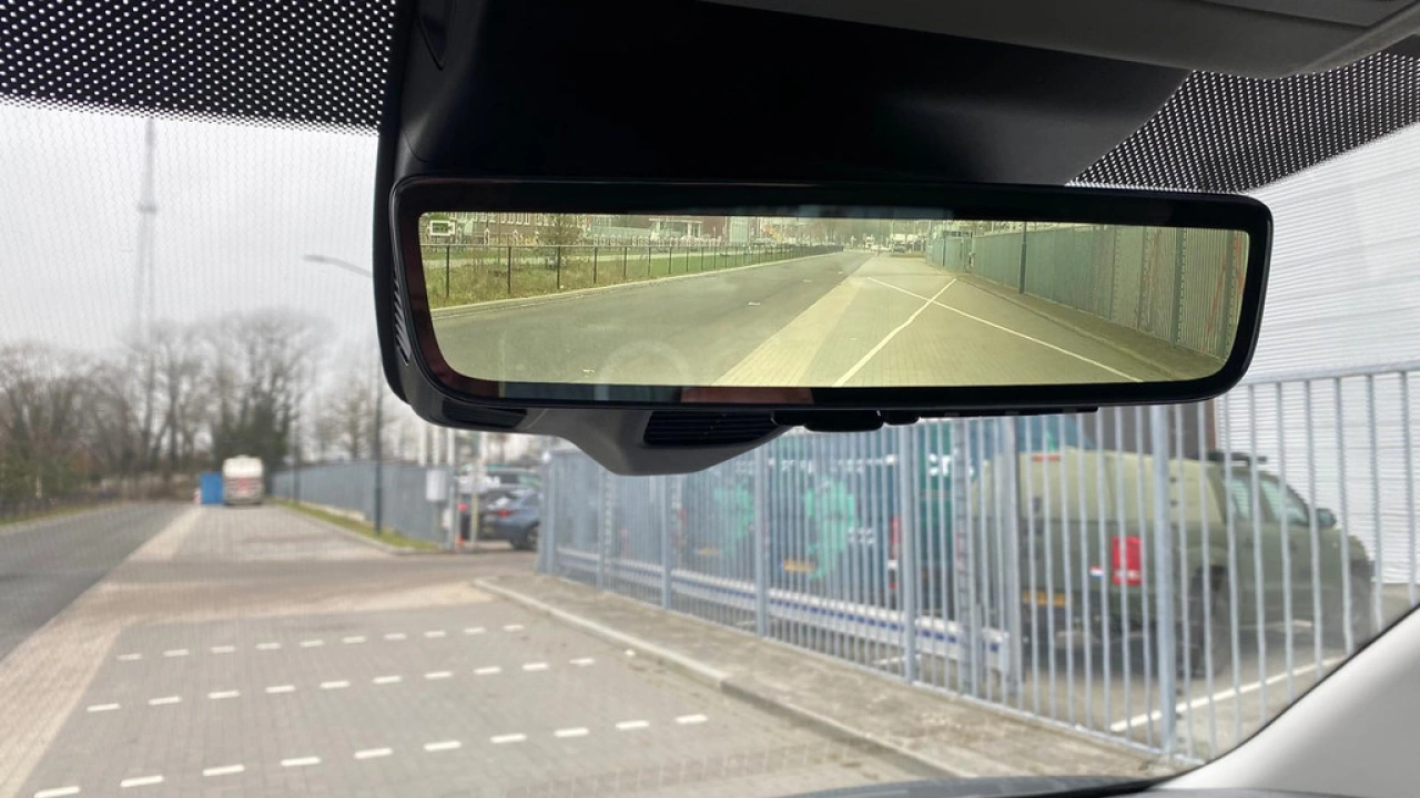 VW Bedrijfswagens Transporter Dubbele Cabine L2H1 2.0 TDI 125kW 170pk Automaat Bulli