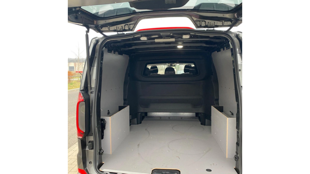 VW Bedrijfswagens Transporter Dubbele Cabine L2H1 2.0 TDI 125kW 170pk Automaat Bulli