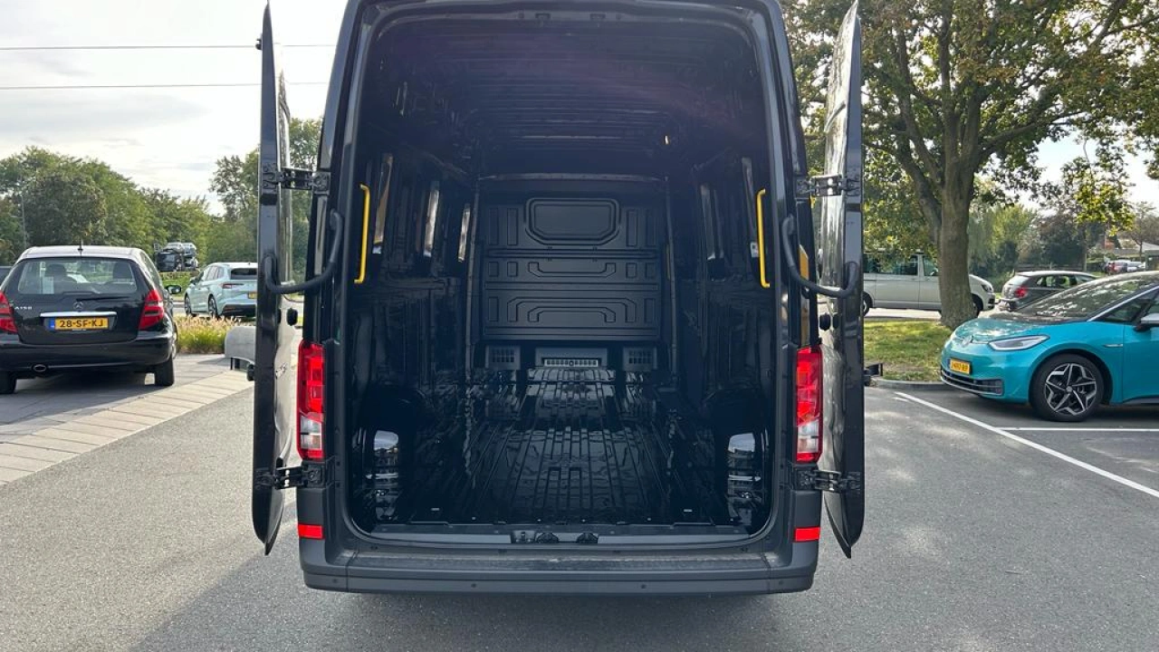 VW Bedrijfswagens Crafter GP L4H3 2.0 TDI 140pk 3.5T Highline