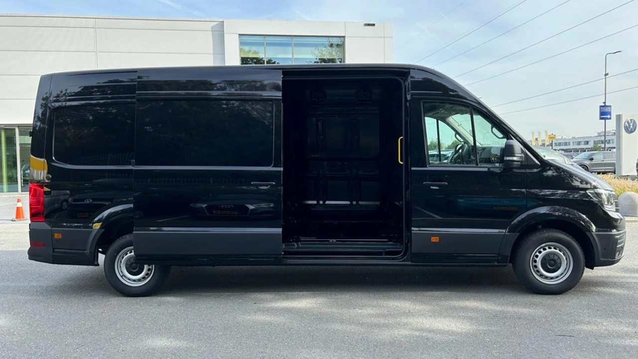 VW Bedrijfswagens Crafter GP L4H3 2.0 TDI 140pk 3.5T Highline