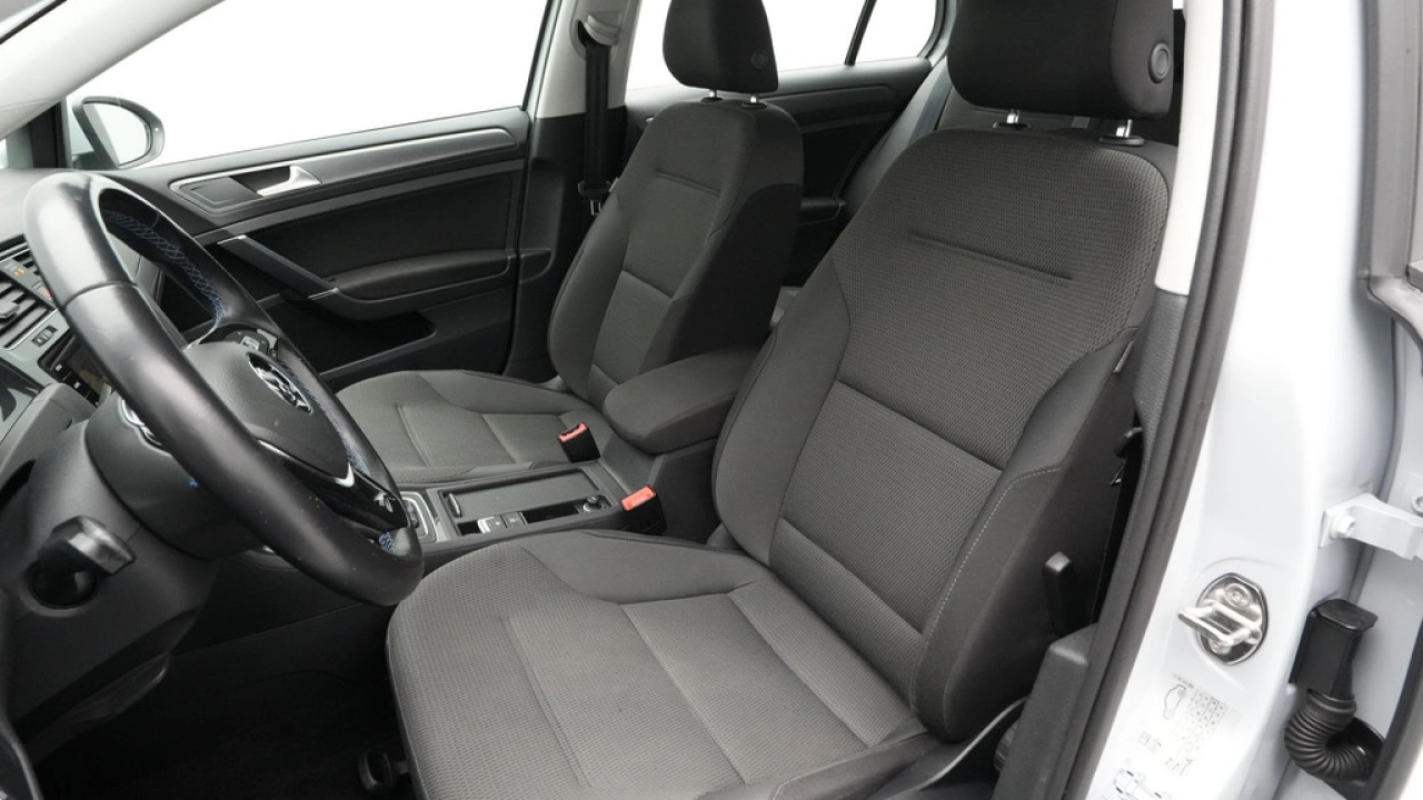 Volkswagen e-Golf e-Golf 136pk