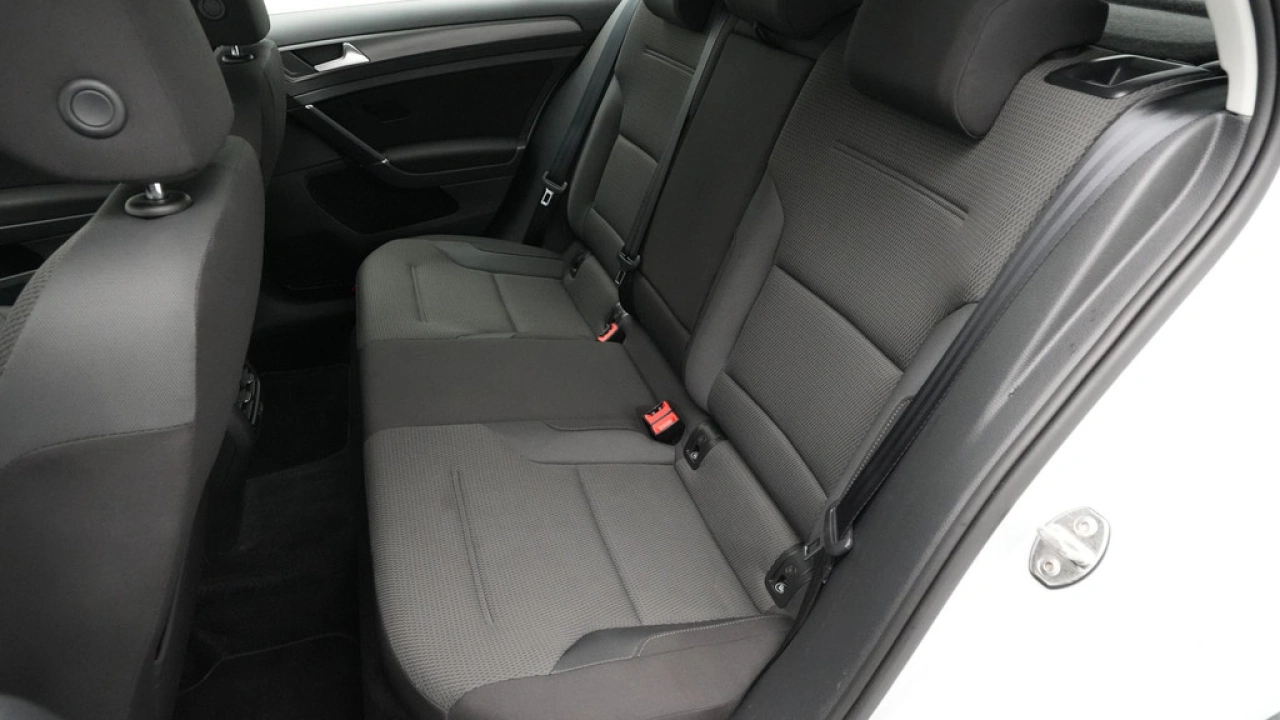 Volkswagen e-Golf e-Golf 136pk