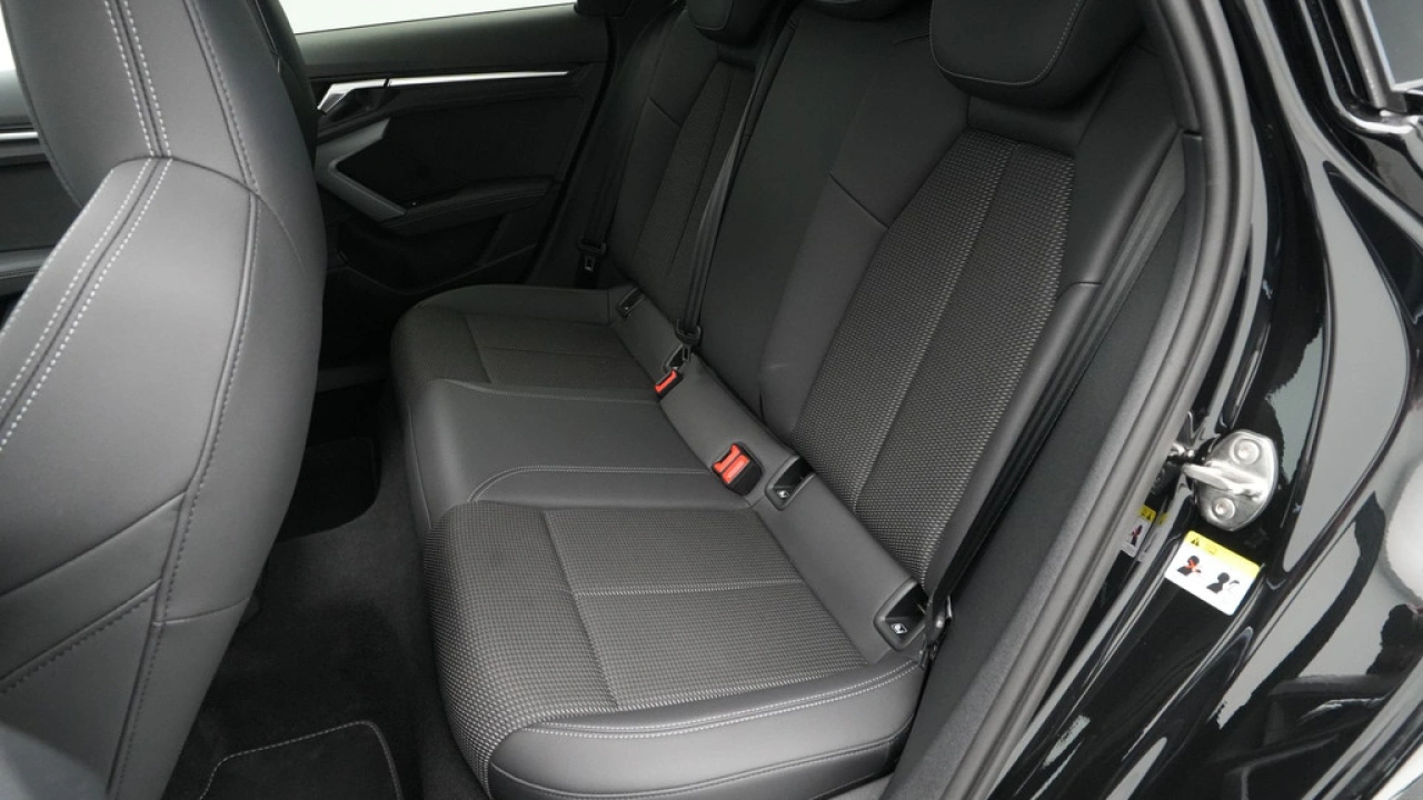 Audi A3 Sportback 30 TFSI S-line edition