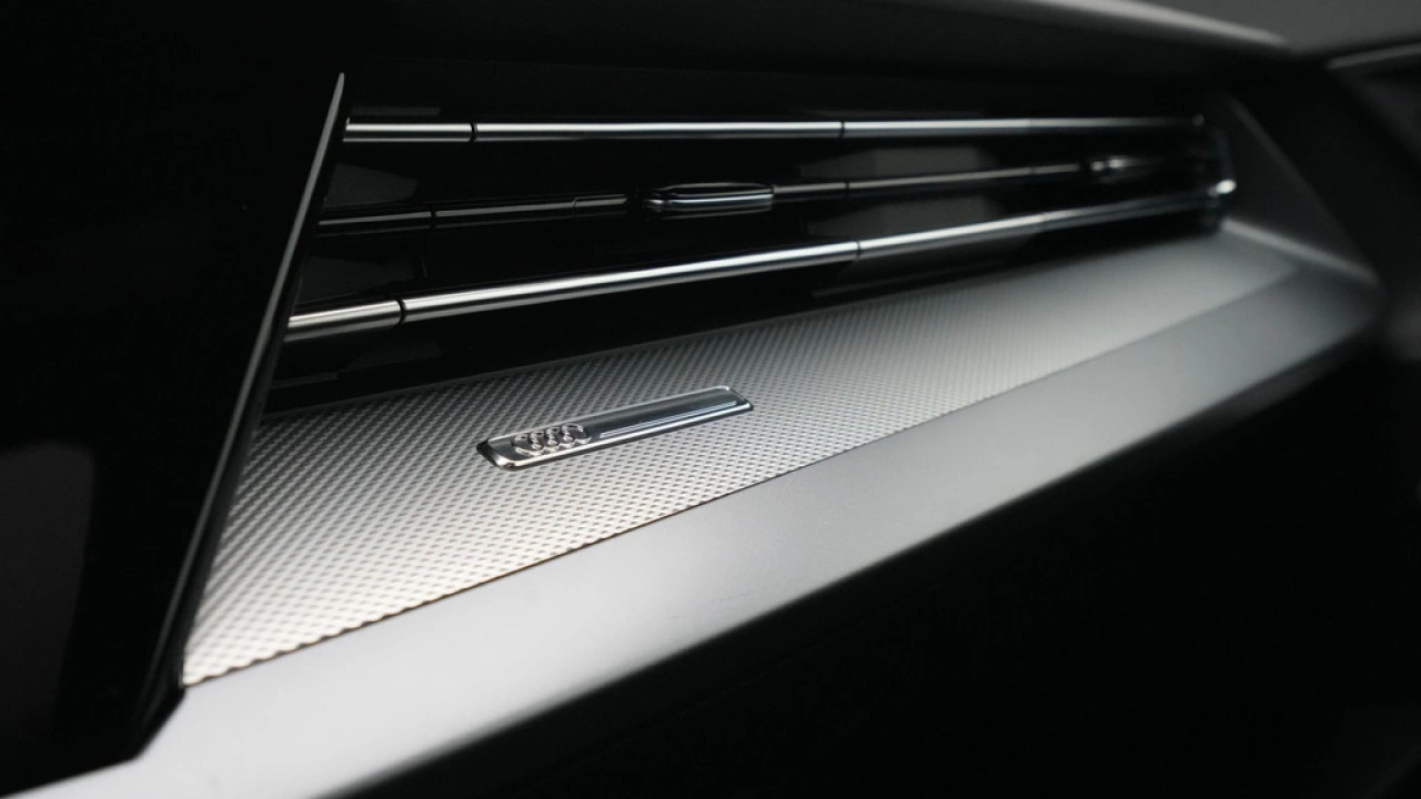 Audi A3 Sportback 30 TFSI S-line edition