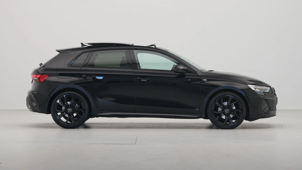 Audi A3 Sportback 30 TFSI S-line edition