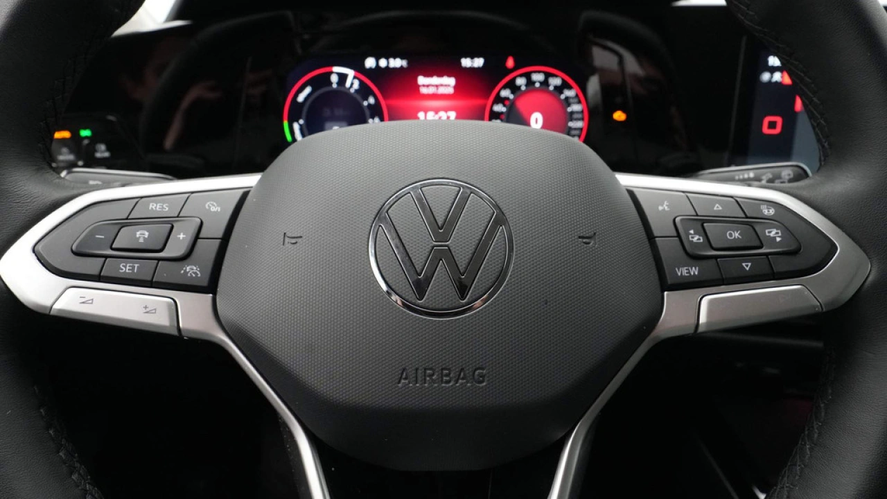 Volkswagen Golf 1.4 eHybrid 204pk Style