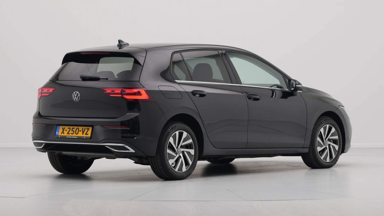 Volkswagen Golf 1.4 eHybrid 204pk Style