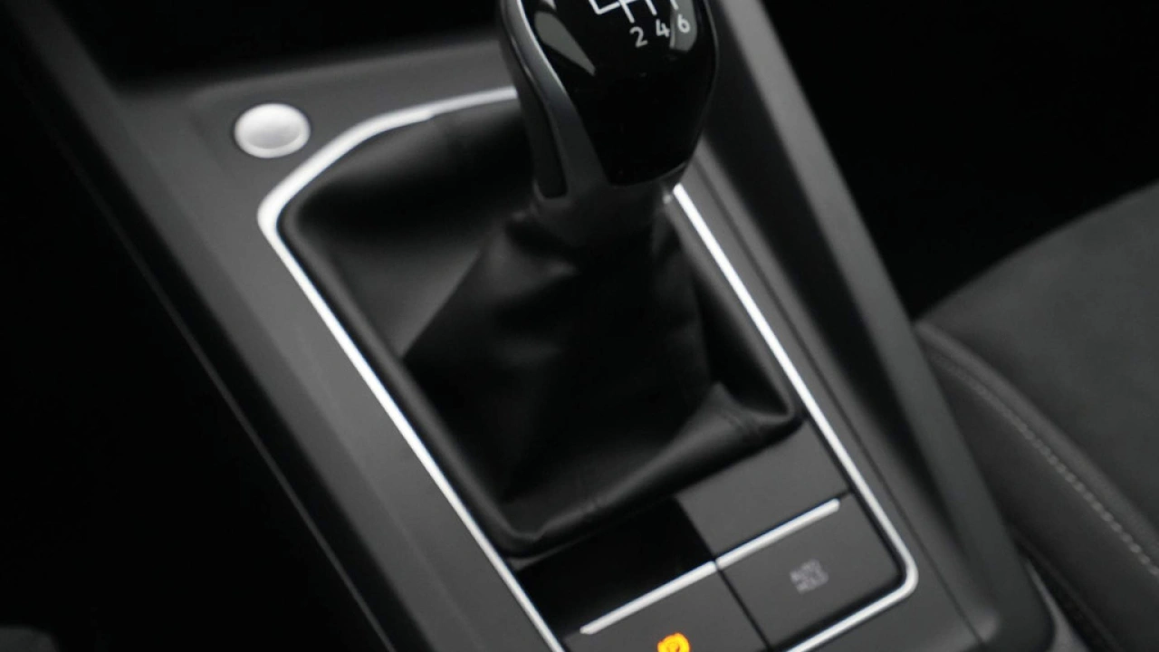 Volkswagen Golf 1.0 TSI 110pk Life Business