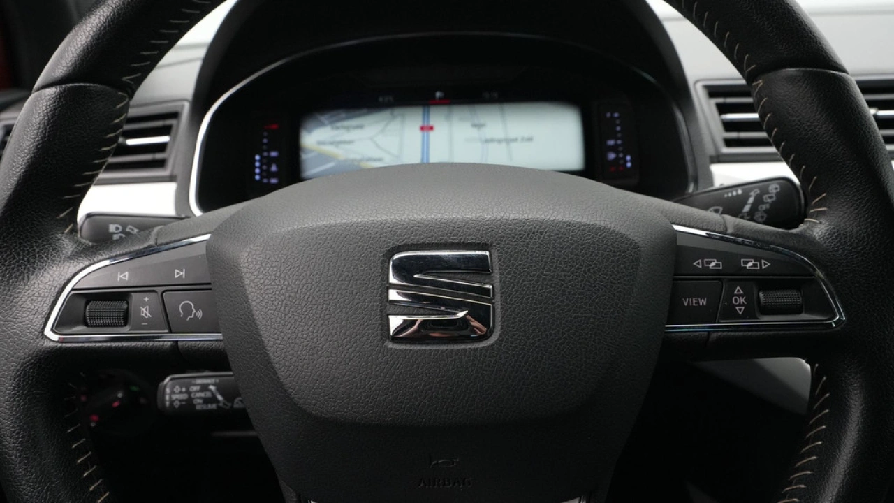 SEAT Arona 1.0 TSI 95pk Xcellence Business Intense