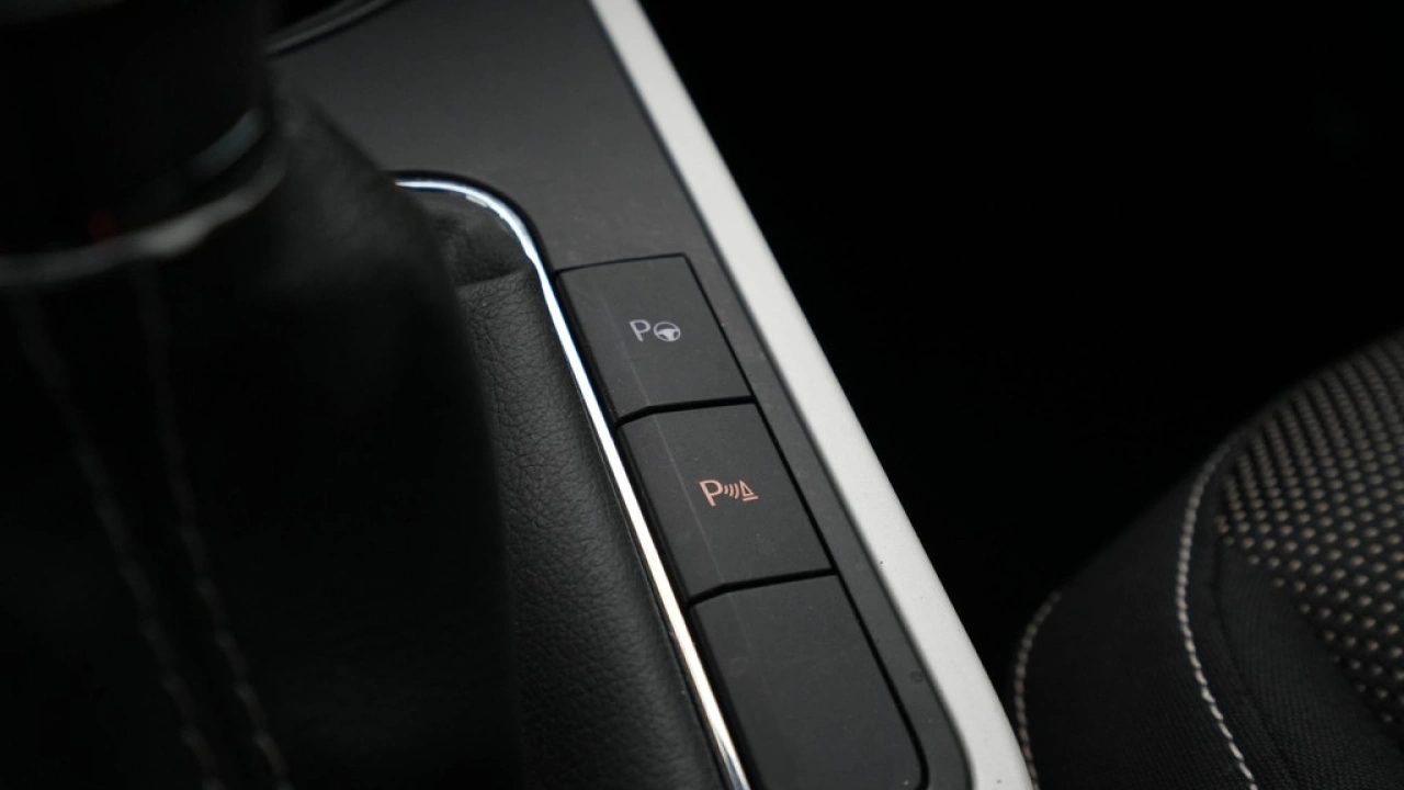 SEAT Arona 1.0 TSI 95pk Xcellence Business Intense