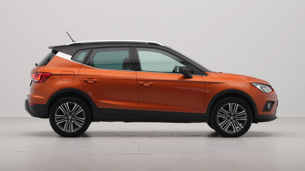 SEAT Arona 1.0 TSI 95pk Xcellence Business Intense
