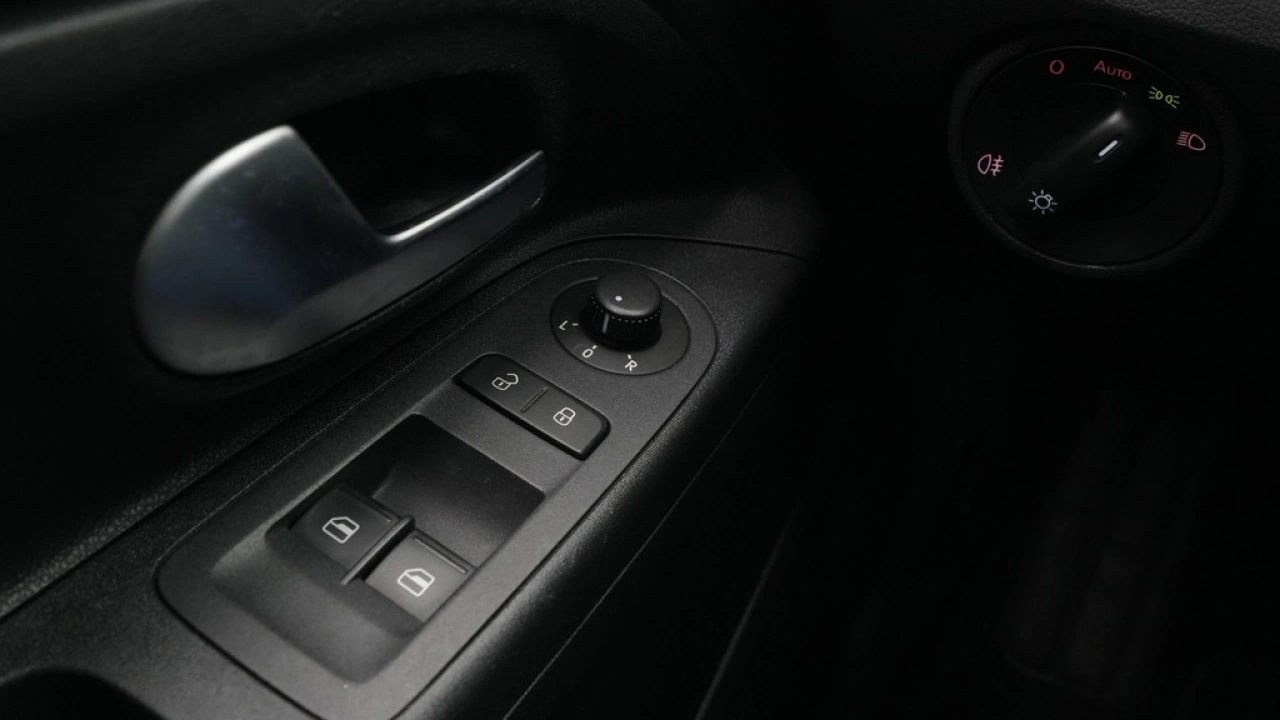 Volkswagen up! 1.0 BMT move up!