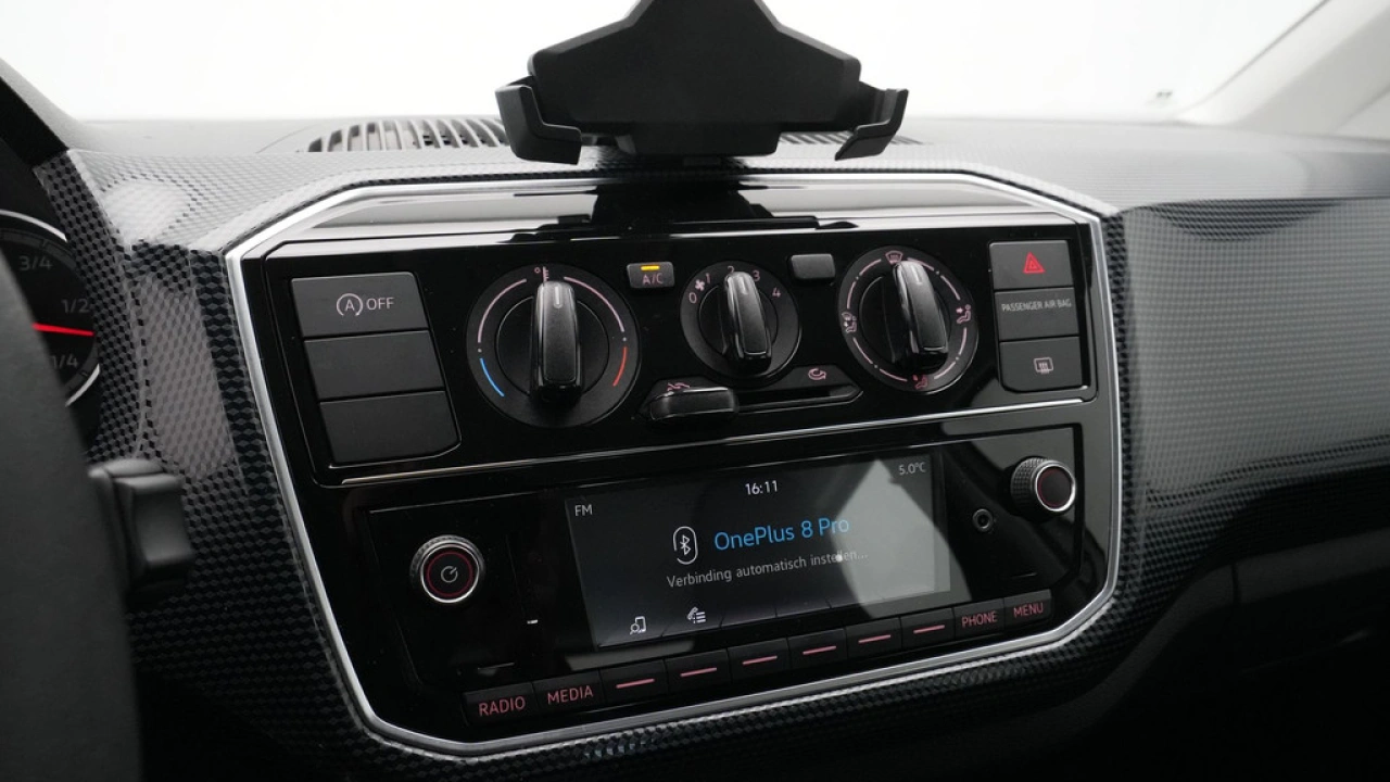 Volkswagen up! 1.0 BMT move up!