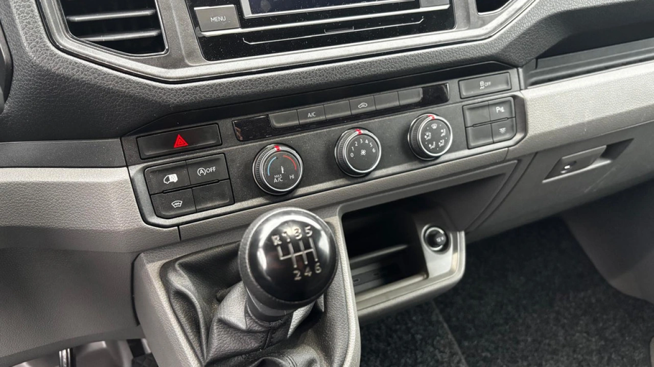 VW Bedrijfswagens Crafter L3H3 2.0 TDI 140pk 3.0T Highline