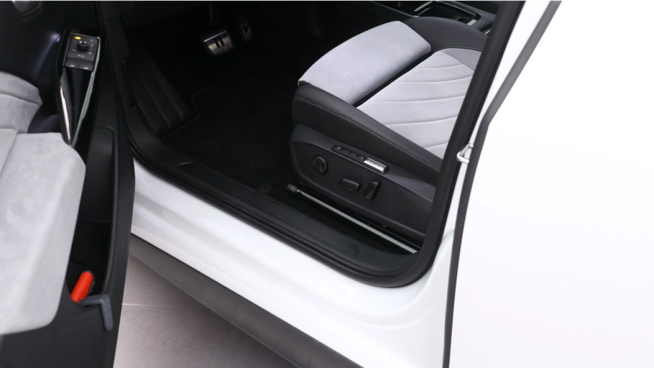 Volkswagen ID.3 Pro S Business 77 kWh 204pk SOH 99% Matrix Head Up