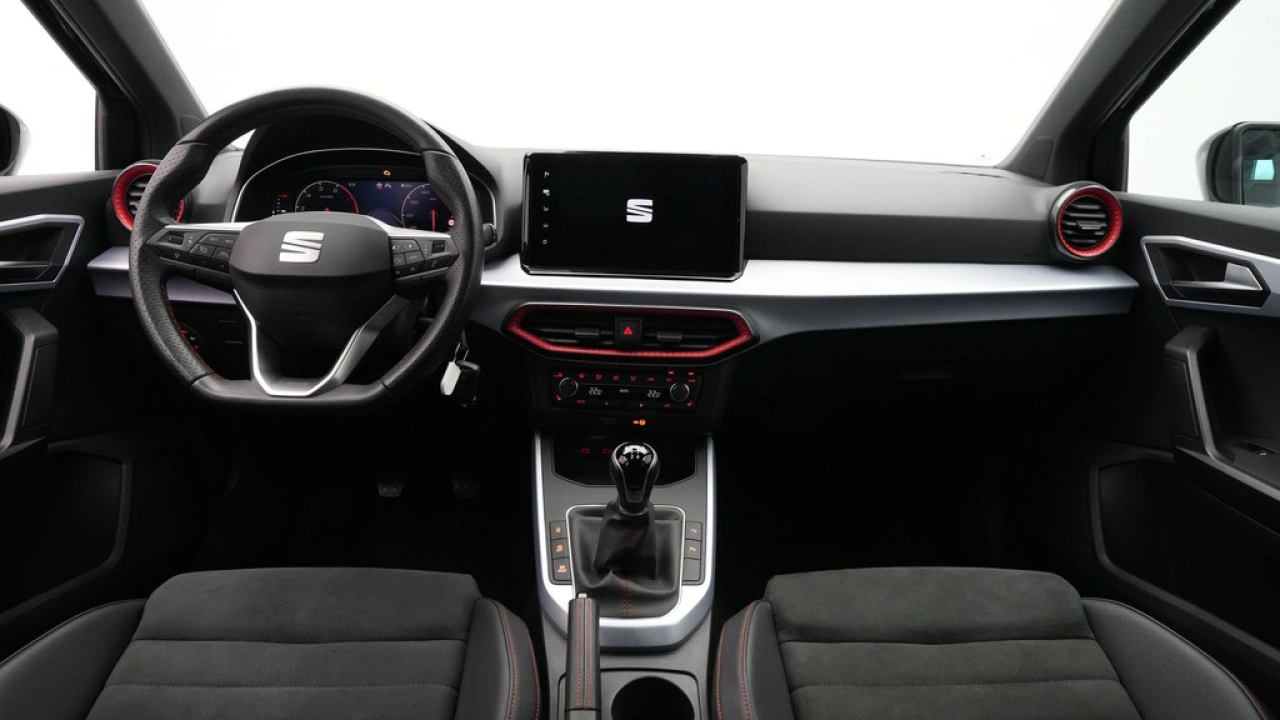 SEAT Arona 1.0 TSI FR Business Intense