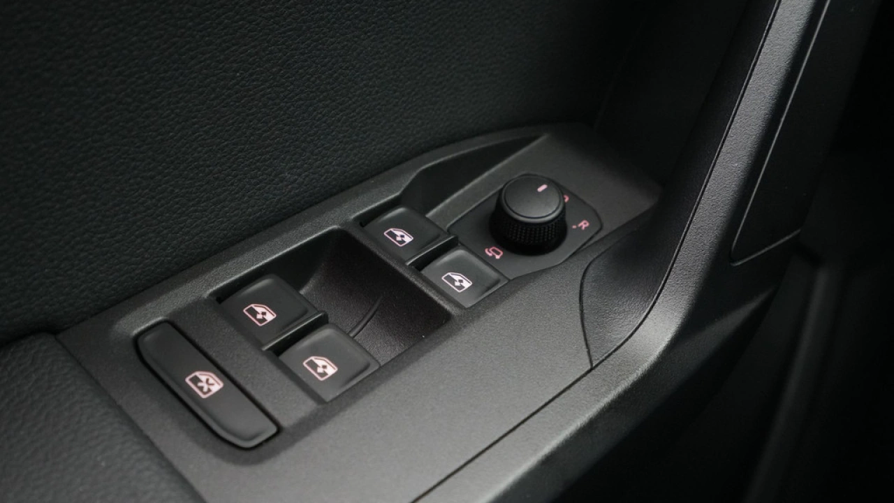 SEAT Arona 1.0 TSI FR Business Intense