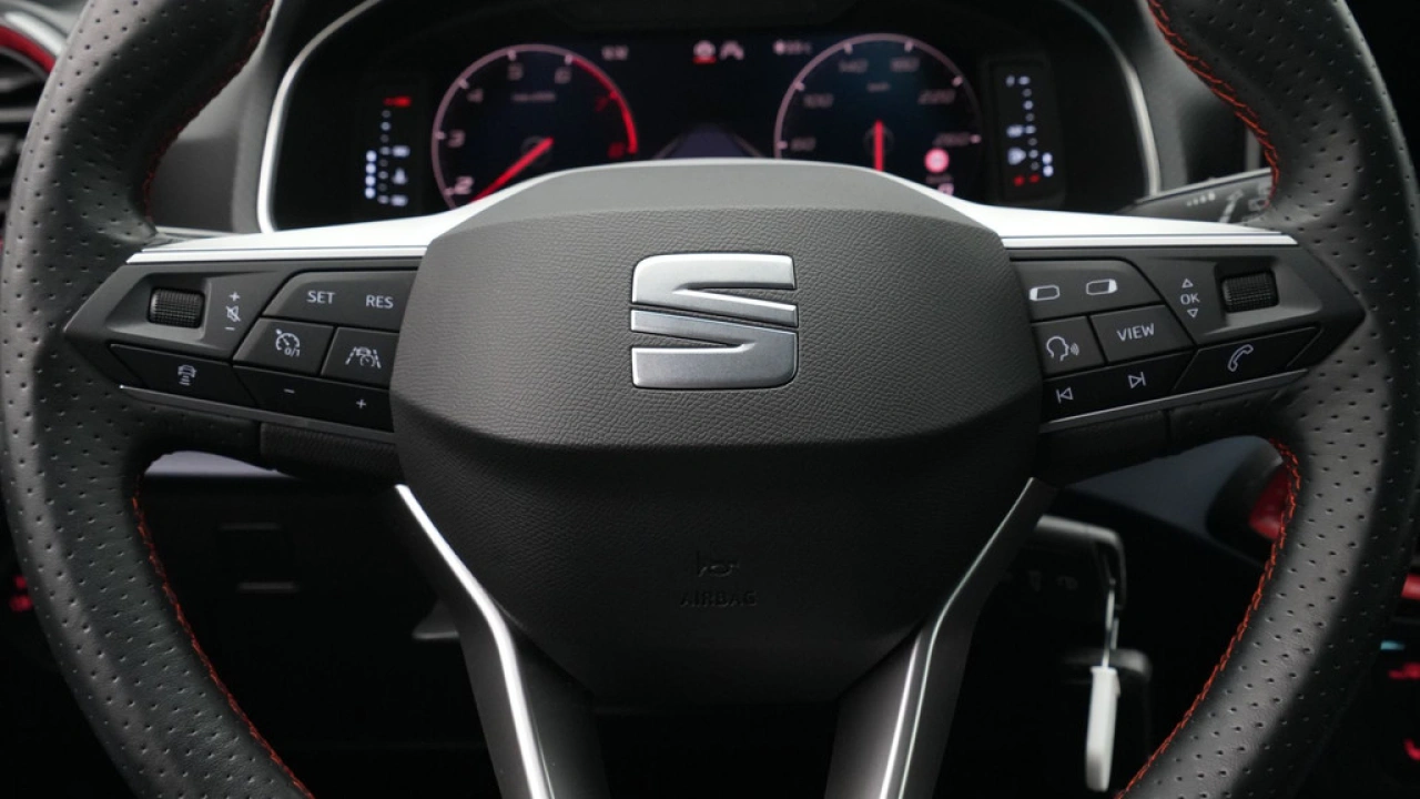 SEAT Arona 1.0 TSI FR Business Intense