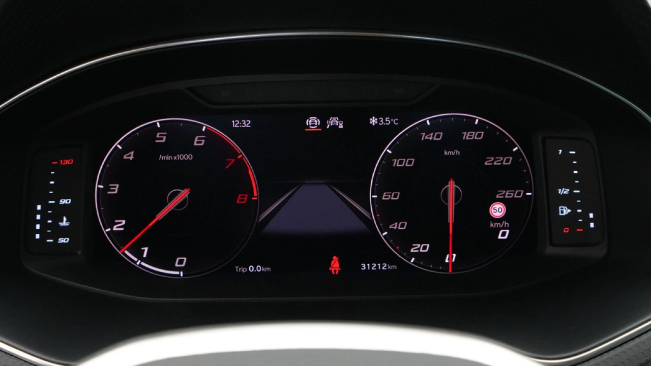 SEAT Arona 1.0 TSI FR Business Intense