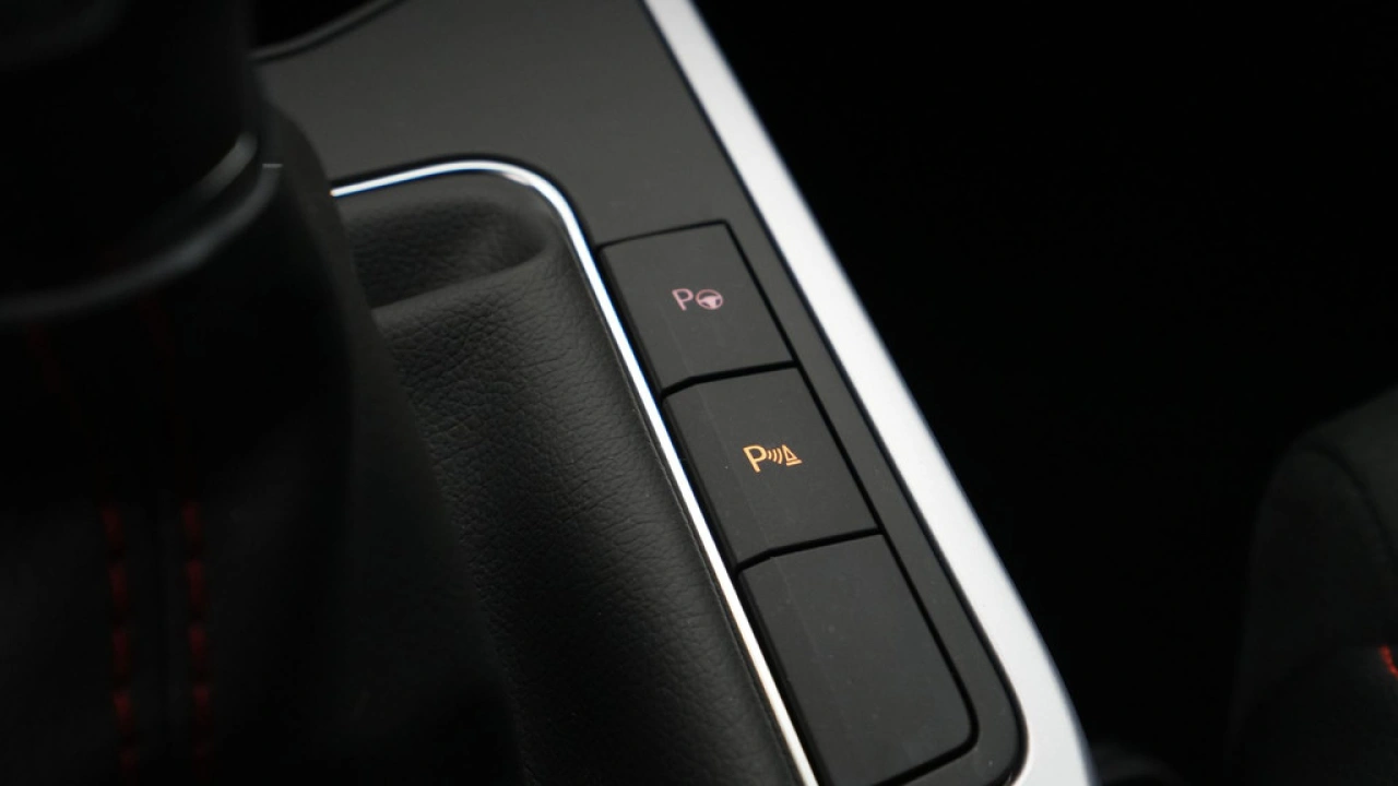 SEAT Arona 1.0 TSI FR Business Intense