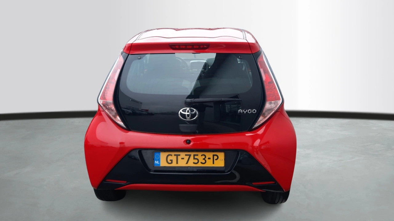 Toyota Aygo 1.0 VVT-i x-play
