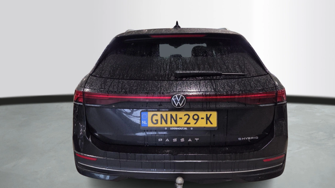 Volkswagen Passat Variant 1.5 eHybrid Business | Design Pakket | Trekhaak | Interieur Pakket |