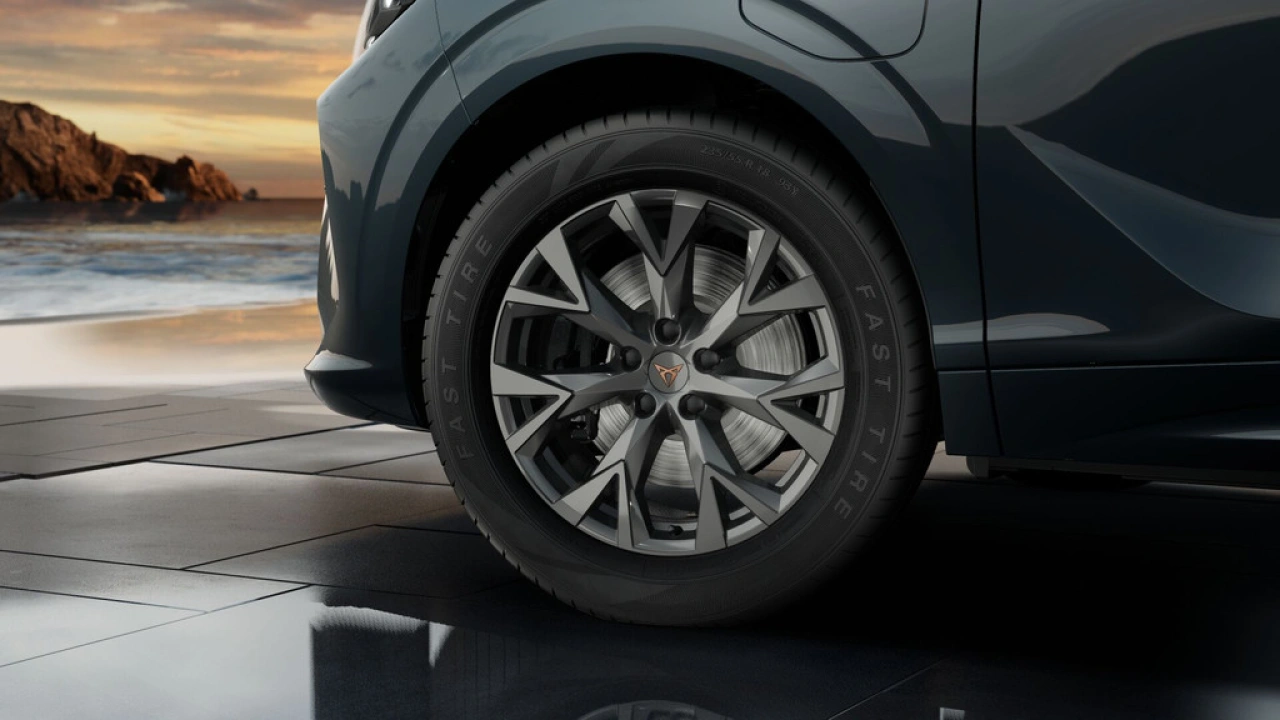 CUPRA Terramar 1.5 TSI e-Hybrid 204 6DSG Essential