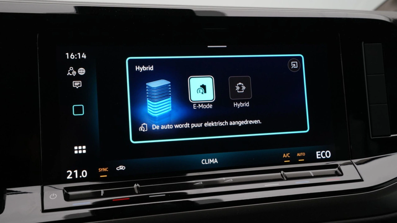 VW Bedrijfswagens Multivan L2H1 1.5 PHEV eHybrid 19,7kWh 180kW 245PK Economy Business DSG 4MOTION