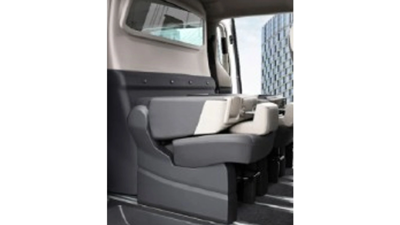 VW Bedrijfswagens Multivan toCargo L2H1 1.5TSI PHEV eHybrid 19,7kWh 245pk DSG 4Motion Business