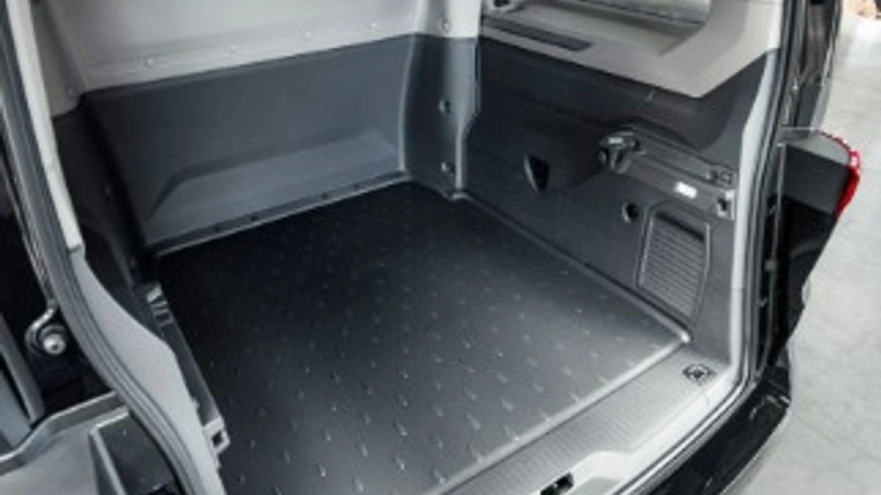 VW Bedrijfswagens Multivan toCargo L2H1 1.5TSI PHEV eHybrid 19,7kWh 245pk DSG 4Motion Business