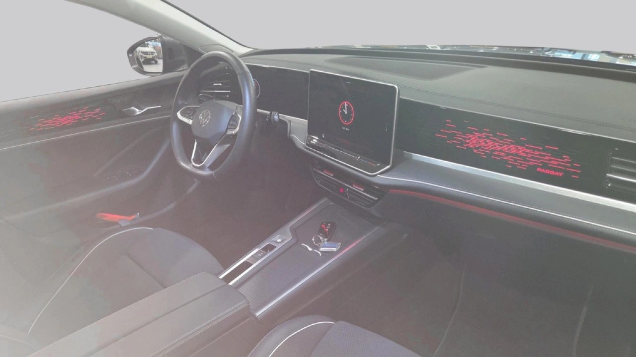 Volkswagen Passat Variant 1.5 eHybrid Business | Design Pakket | Trekhaak | Interieur Pakket |
