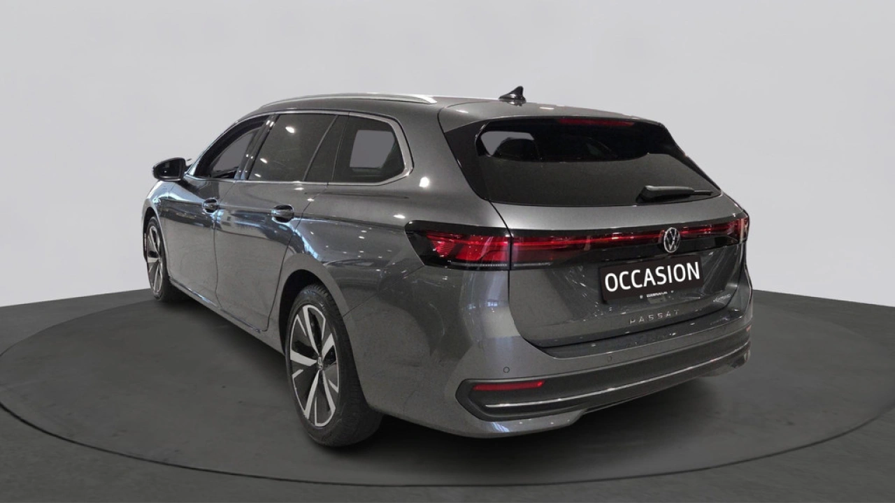 Volkswagen Passat Variant 1.5 eHybrid Business | Design Pakket | Trekhaak | Interieur Pakket |