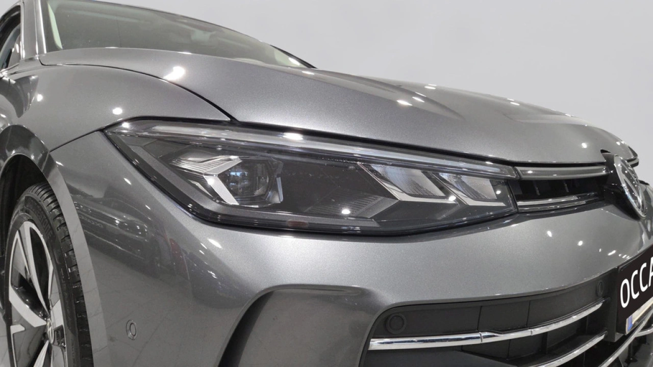 Volkswagen Passat Variant 1.5 eHybrid Business | Design Pakket | Trekhaak | Interieur Pakket |