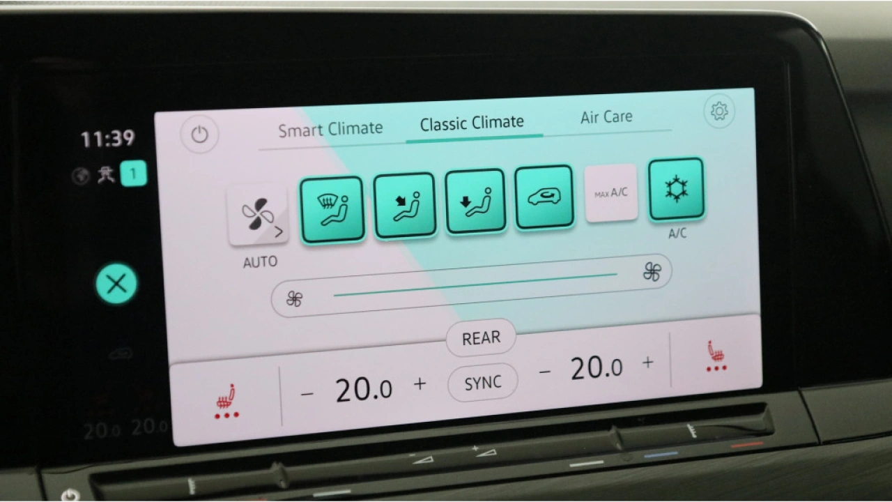 Volkswagen Golf 1.5 eTSI 150pk DSG Style App connect Trekhaak