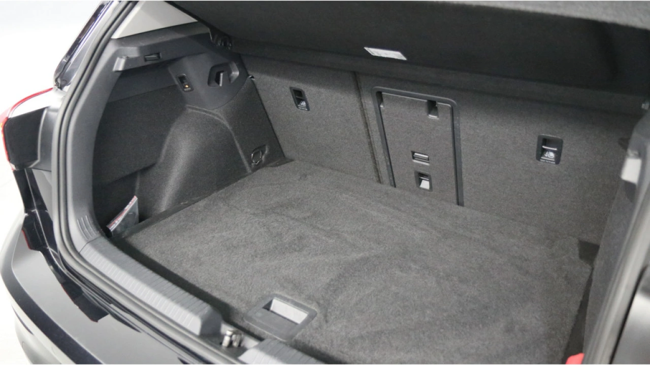 Volkswagen Golf 1.5 eTSI 150pk DSG Style App connect Trekhaak