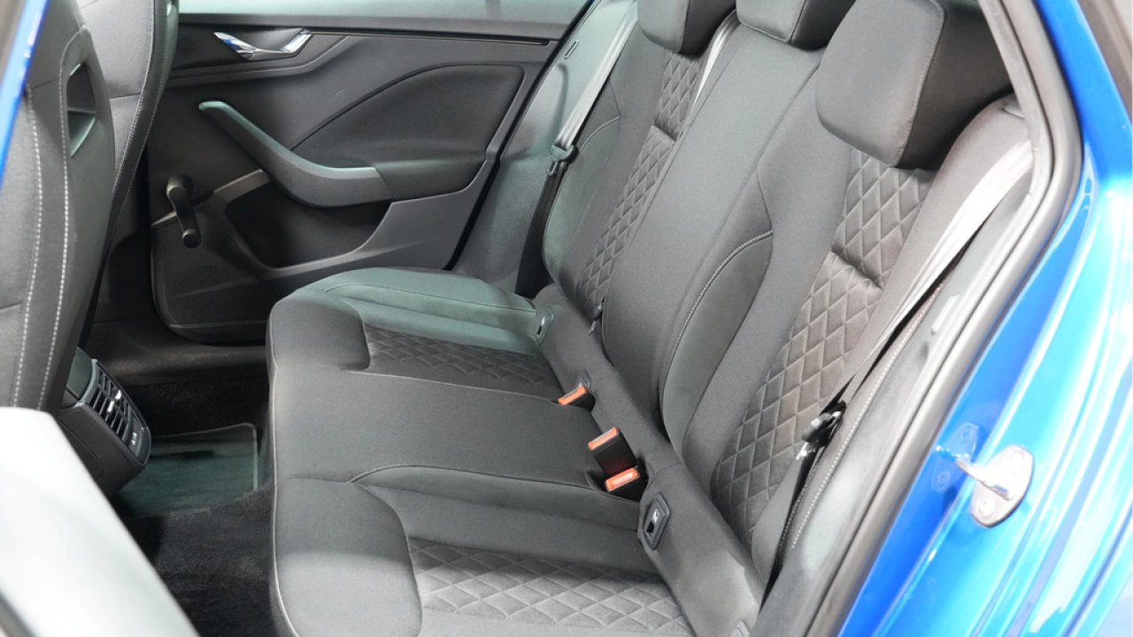 Škoda Kamiq 1.0 TSI 110pk Sport Business