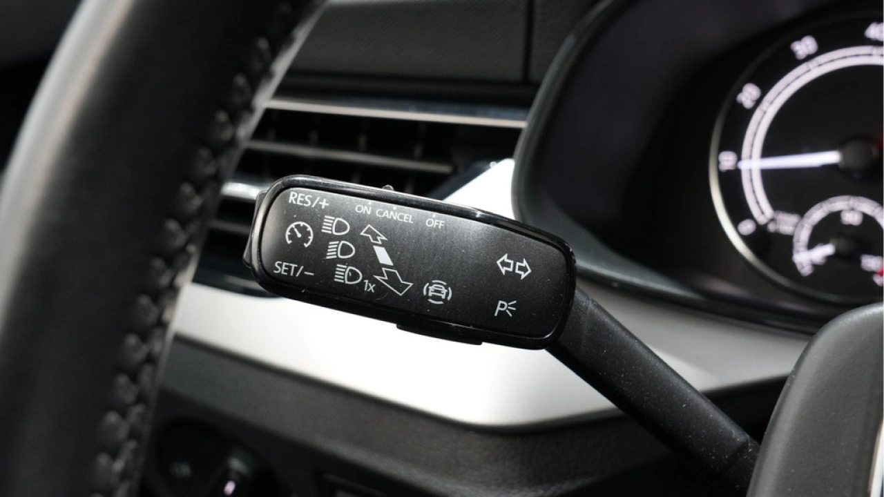 Škoda Kamiq 1.0 TSI 110pk Sport Business