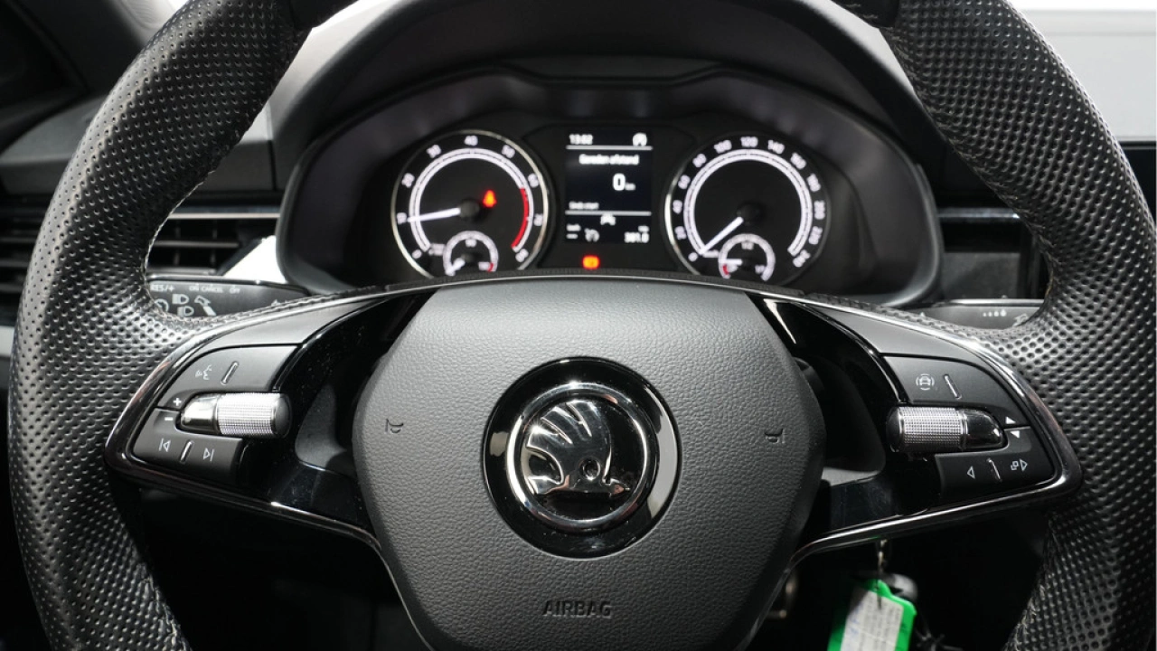 Škoda Kamiq 1.0 TSI 110pk Sport Business