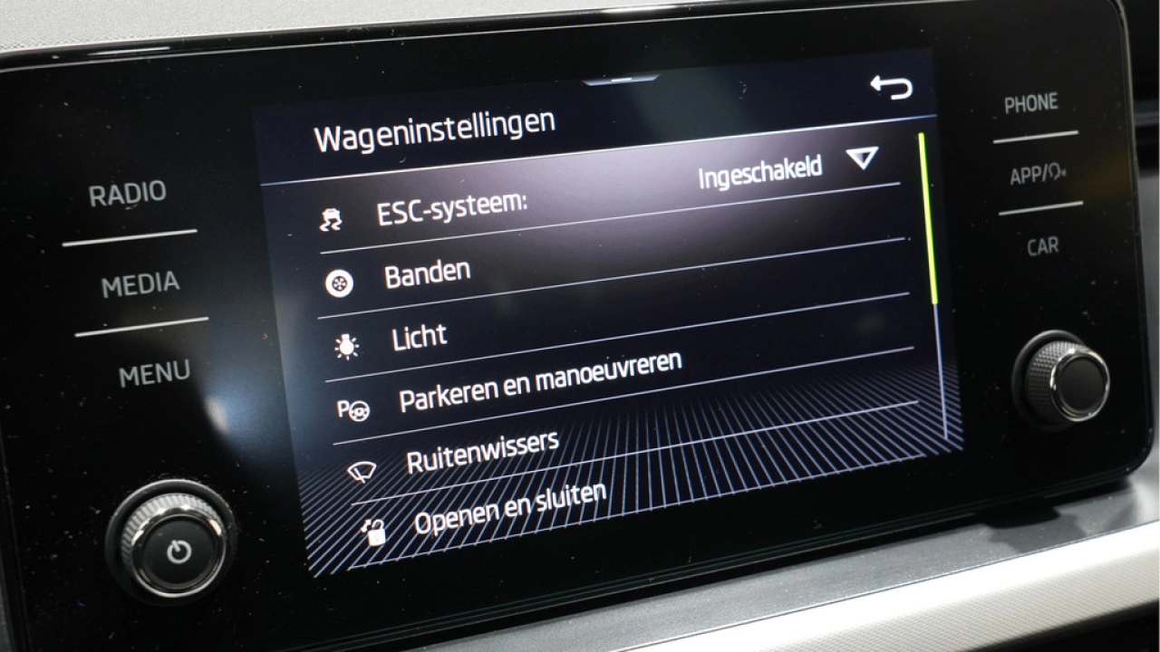 Škoda Kamiq 1.0 TSI 110pk Sport Business