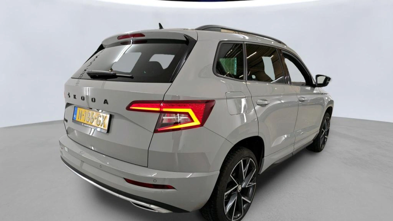 Škoda Karoq 1.5 TSI ACT Sportline Business