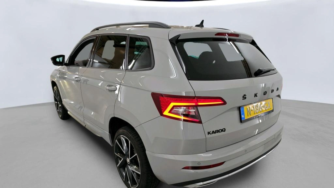 Škoda Karoq 1.5 TSI ACT Sportline Business