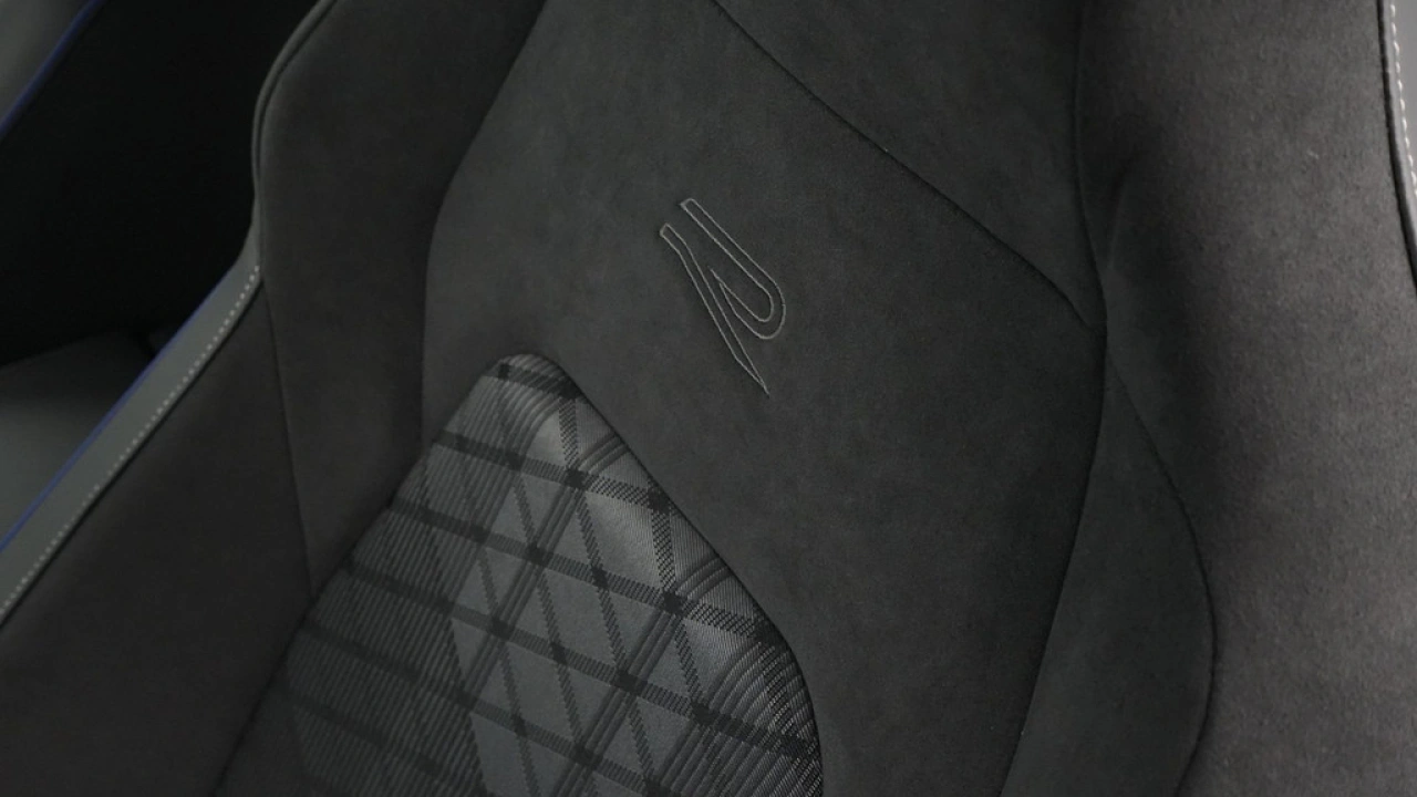 Volkswagen GOLF Variant 1.5 eTSI R-Line Edition