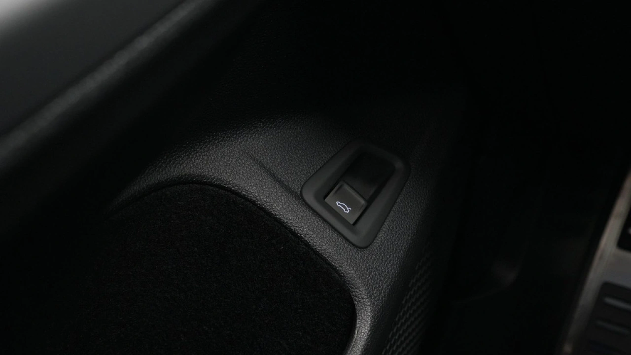 Volkswagen GOLF Variant 1.5 eTSI R-Line Edition