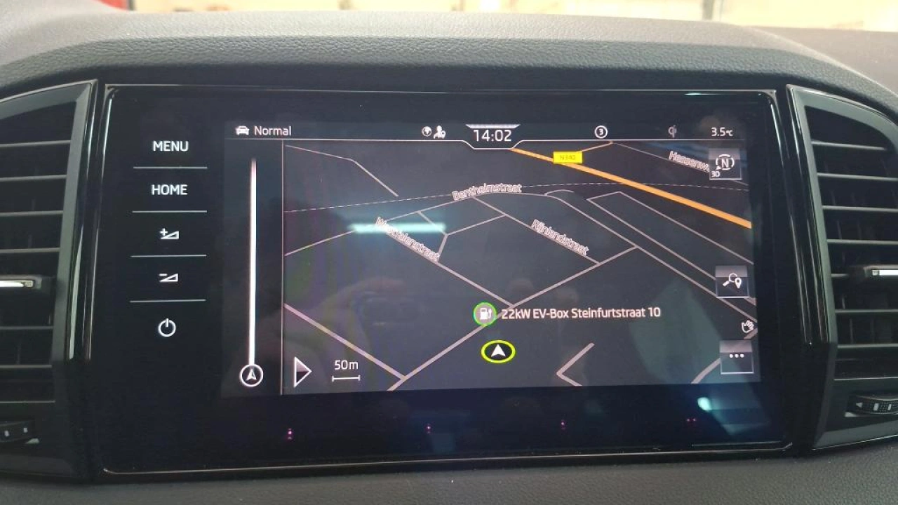 Škoda Karoq 1.5 TSI ACT Sportline Business