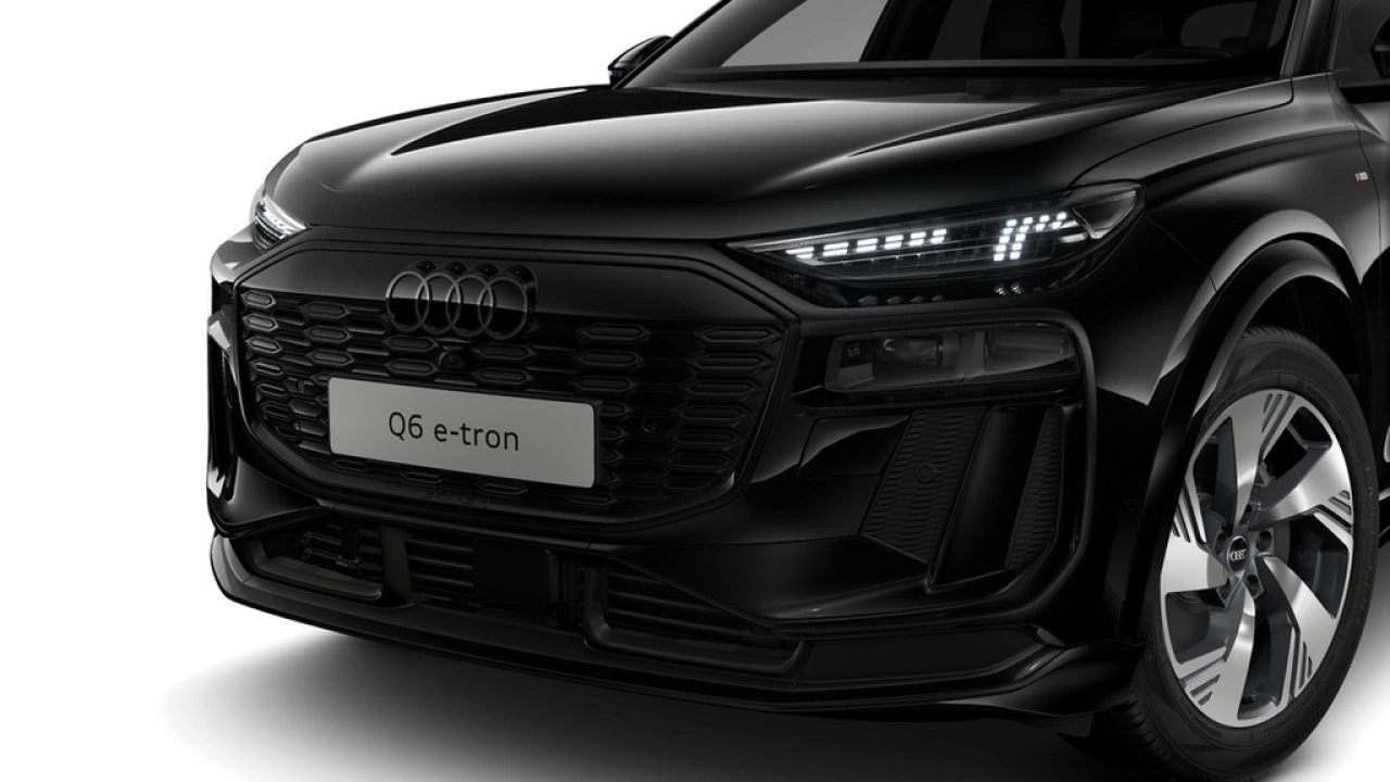 Audi Q6 e-tron performance 306 1AT S Edition