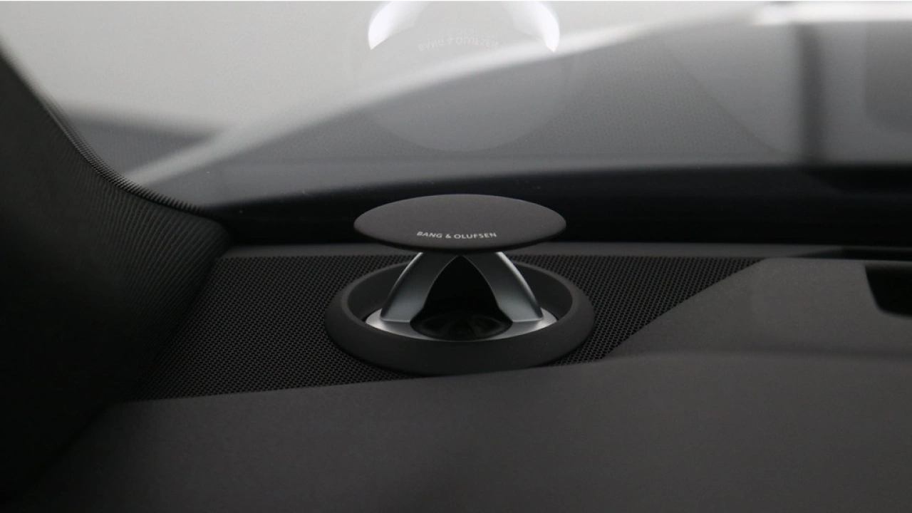 Audi A8 60 TFSI e Quattro 462pk / Achteras besturing / Massagestoelen