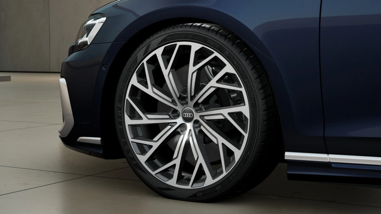 Audi A8 60 TFSI e Quattro 462pk / Achteras besturing / Massagestoelen