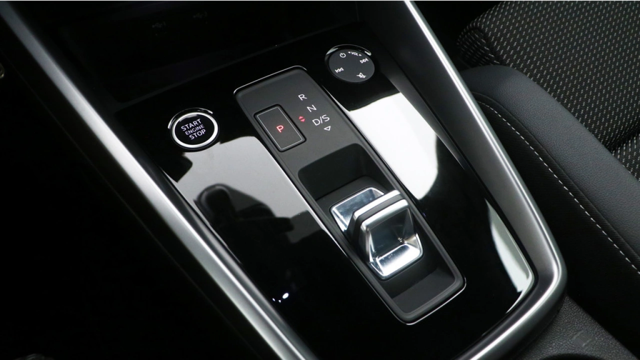 Audi A3 Limousine 30 TFSI S-Line edition 110 pk S-Tronic