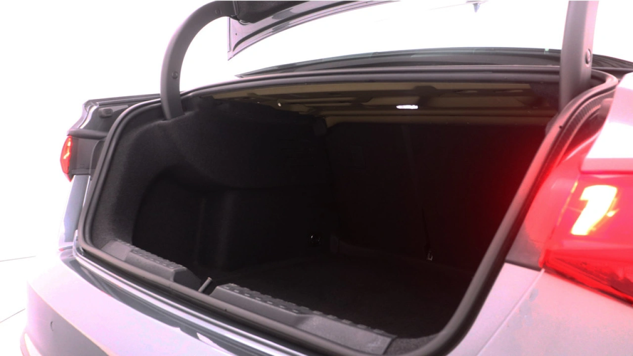 Audi A3 Limousine 30 TFSI S-Line edition 110 pk S-Tronic