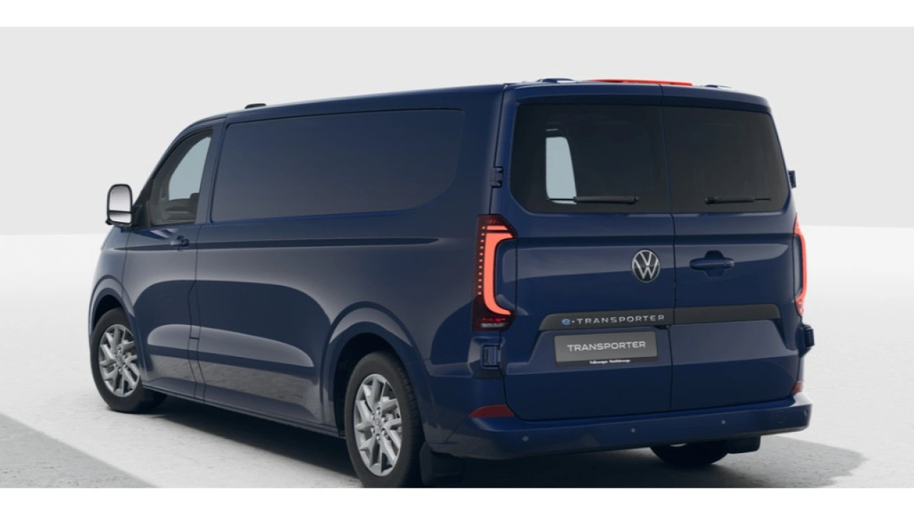 VW Bedrijfswagens E-Transporter L2H1 286pk 71kWh RWD Bulli